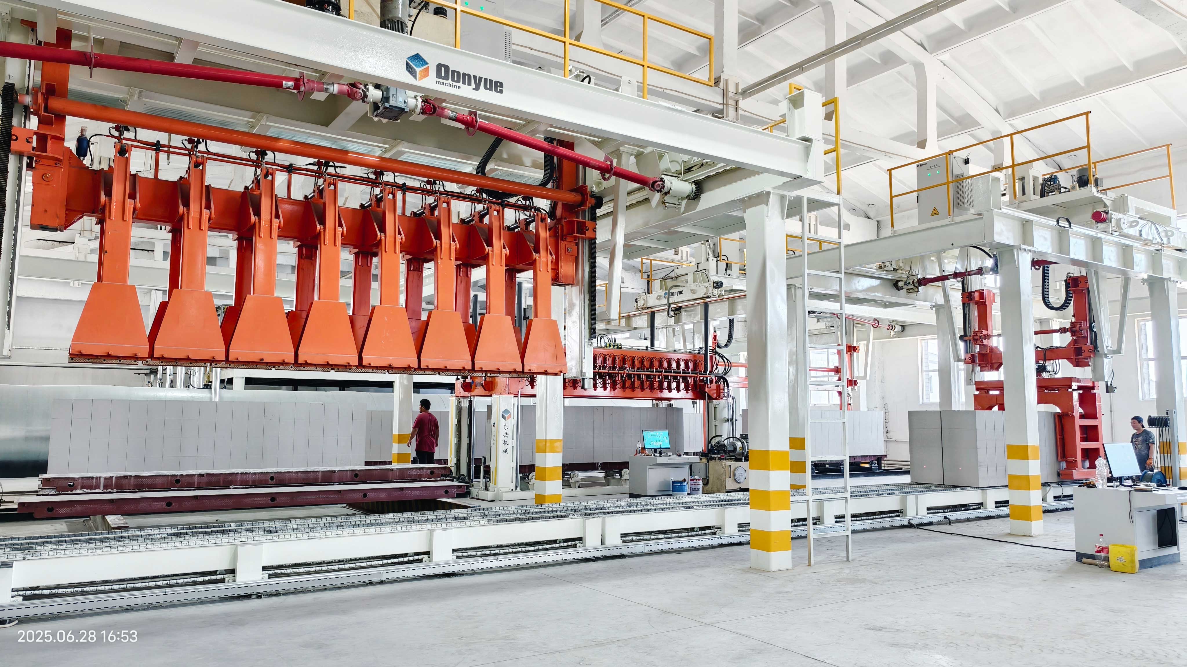 DONGYUE-AAC-machineKazakhstan.jpg